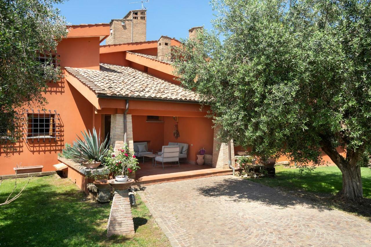 Villa In Via Della Marcigliana Casale Torre San Giovanni Exteriér fotografie