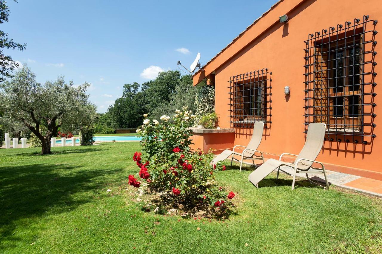 Villa In Via Della Marcigliana Casale Torre San Giovanni Exteriér fotografie